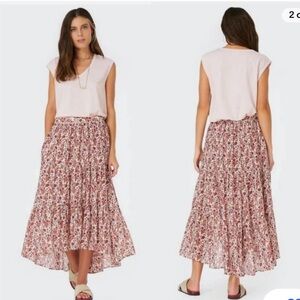 Xirena Iris skirt in red spark